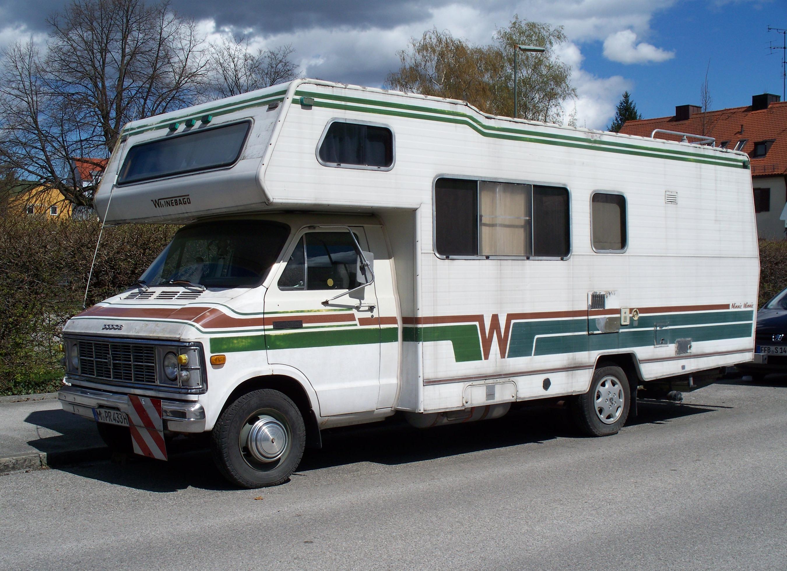 Exploring the Benefits of Financing an RV